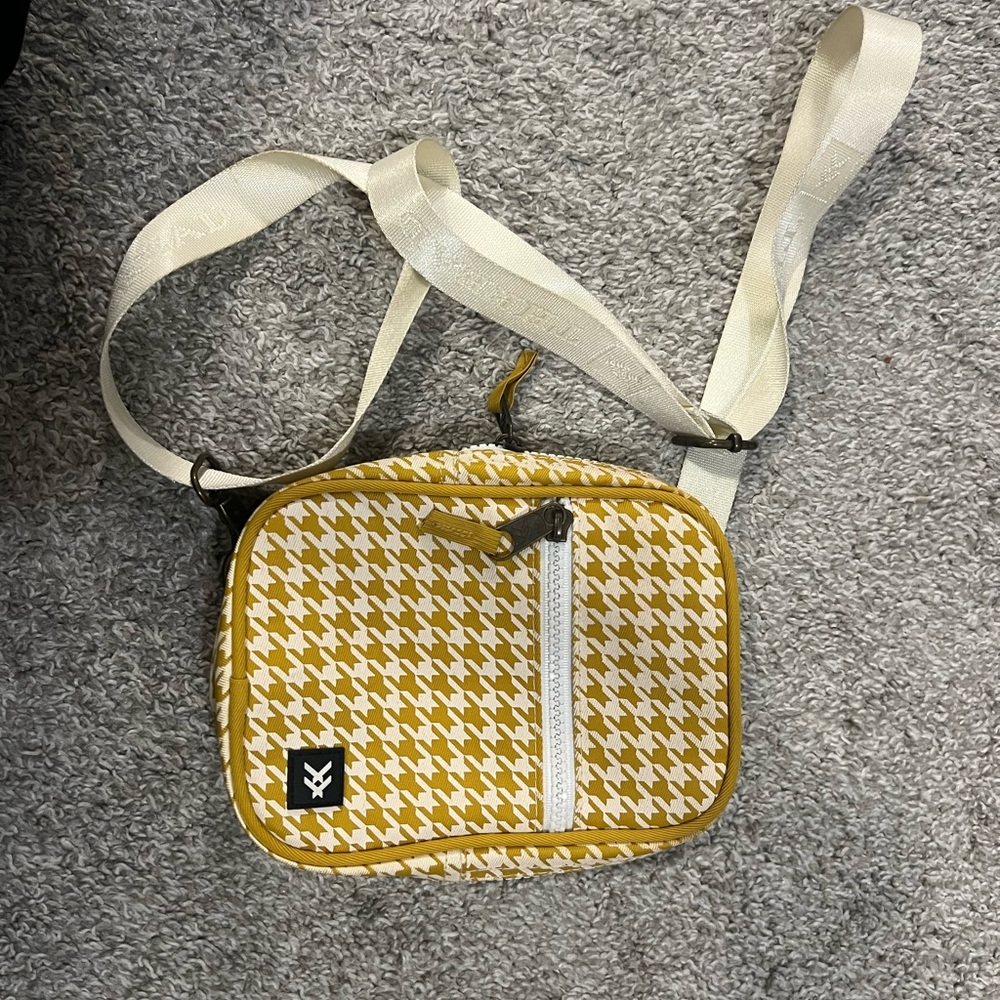 Thread crossbody Bag
